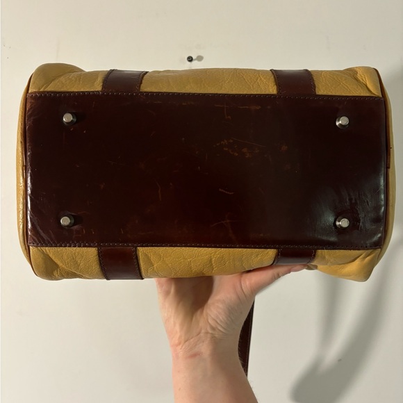 SOLD- Vintage leather roots bag - Picture 3 of 6